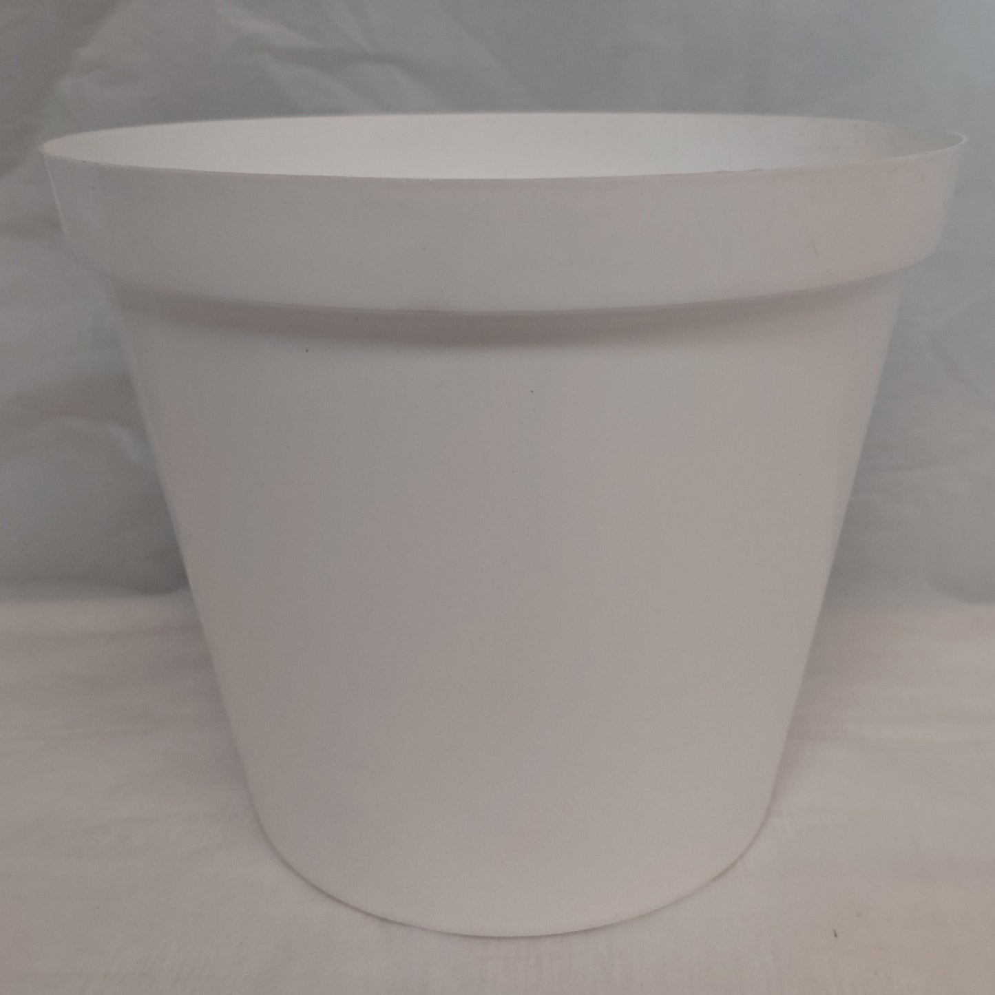 18cm Plastic Pot