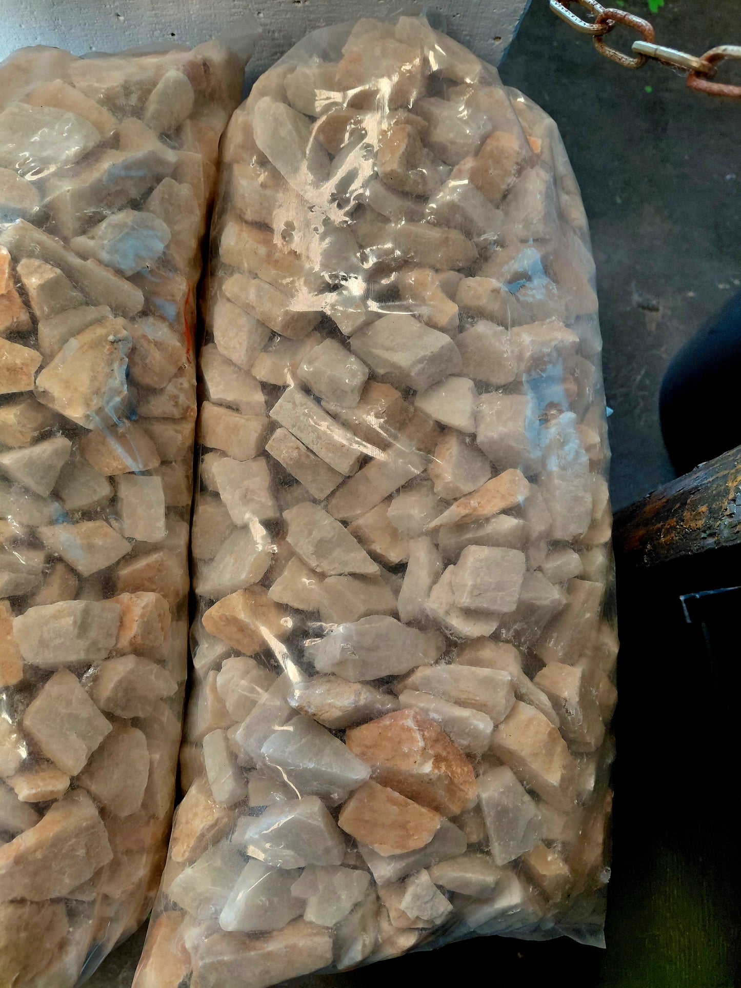 Feldspar Chips Garden Stone
