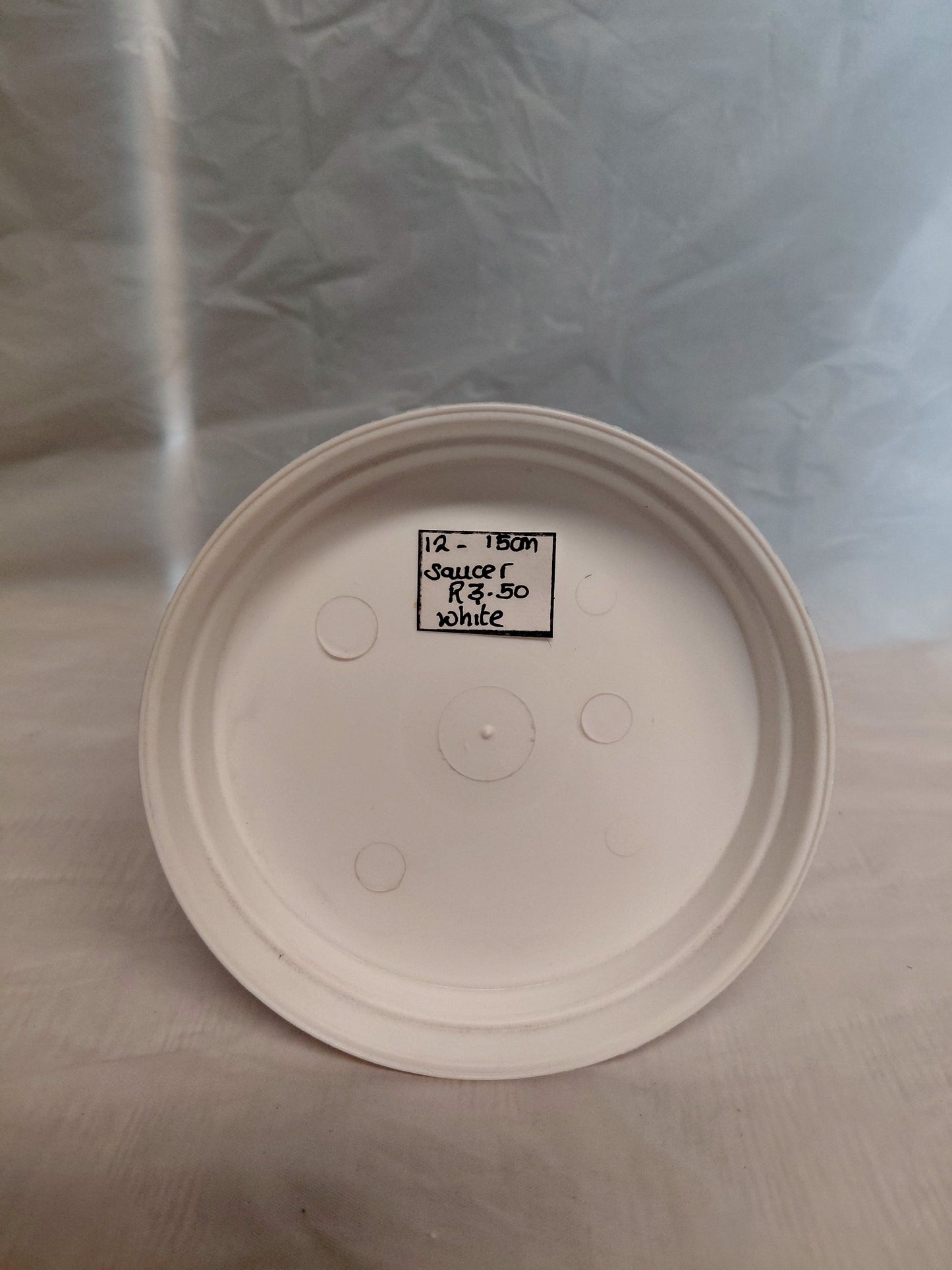 12-15cm Plastic Round Saucer