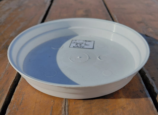 12-15cm Plastic Round Saucer
