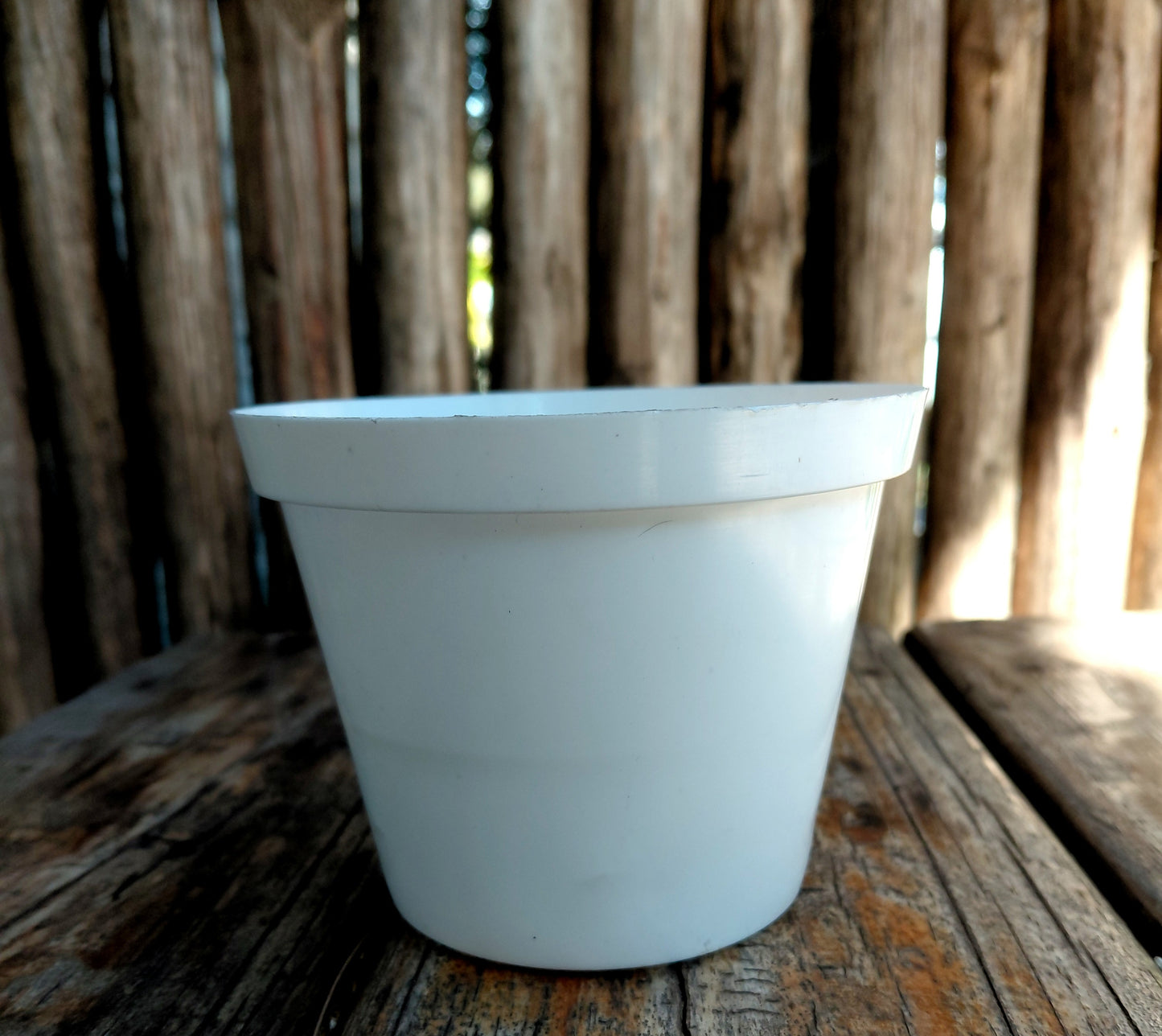 12cm Plastic Plant Pot – 670ml