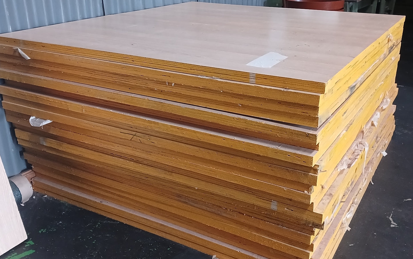 Plyboards