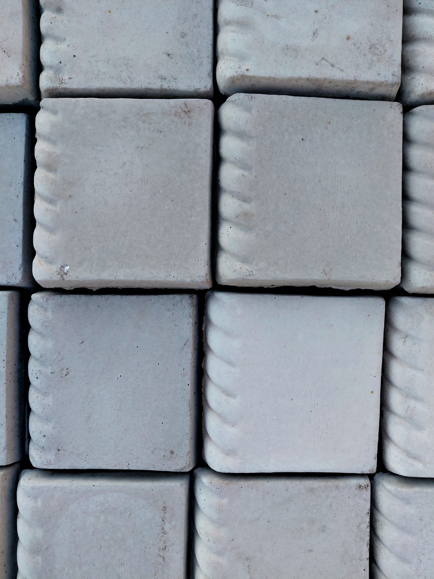 Textured Concrete Coping – 250 x 250mm