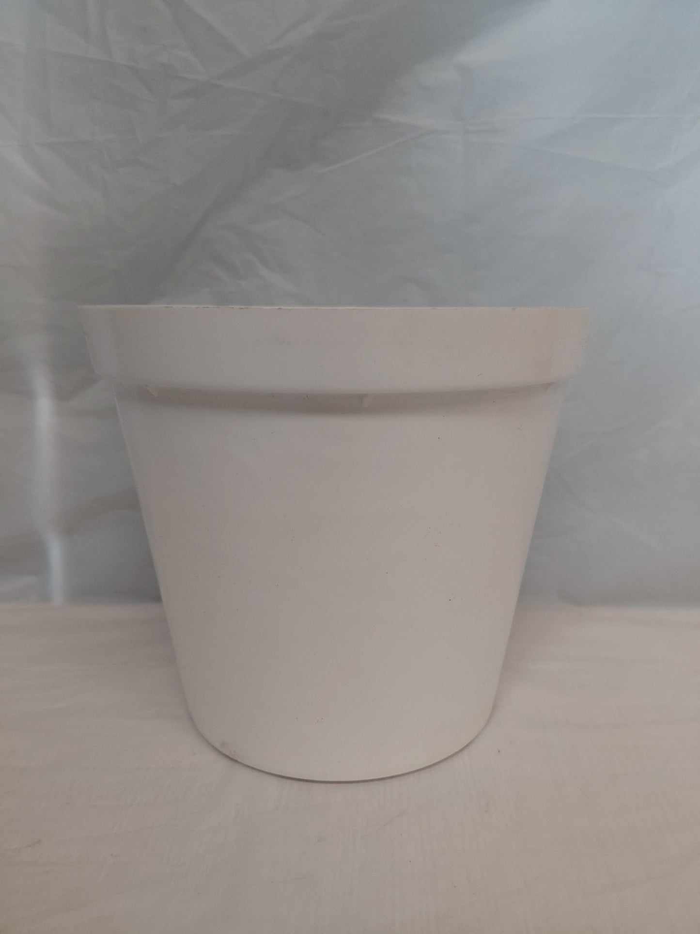 20cm Plastic Pot