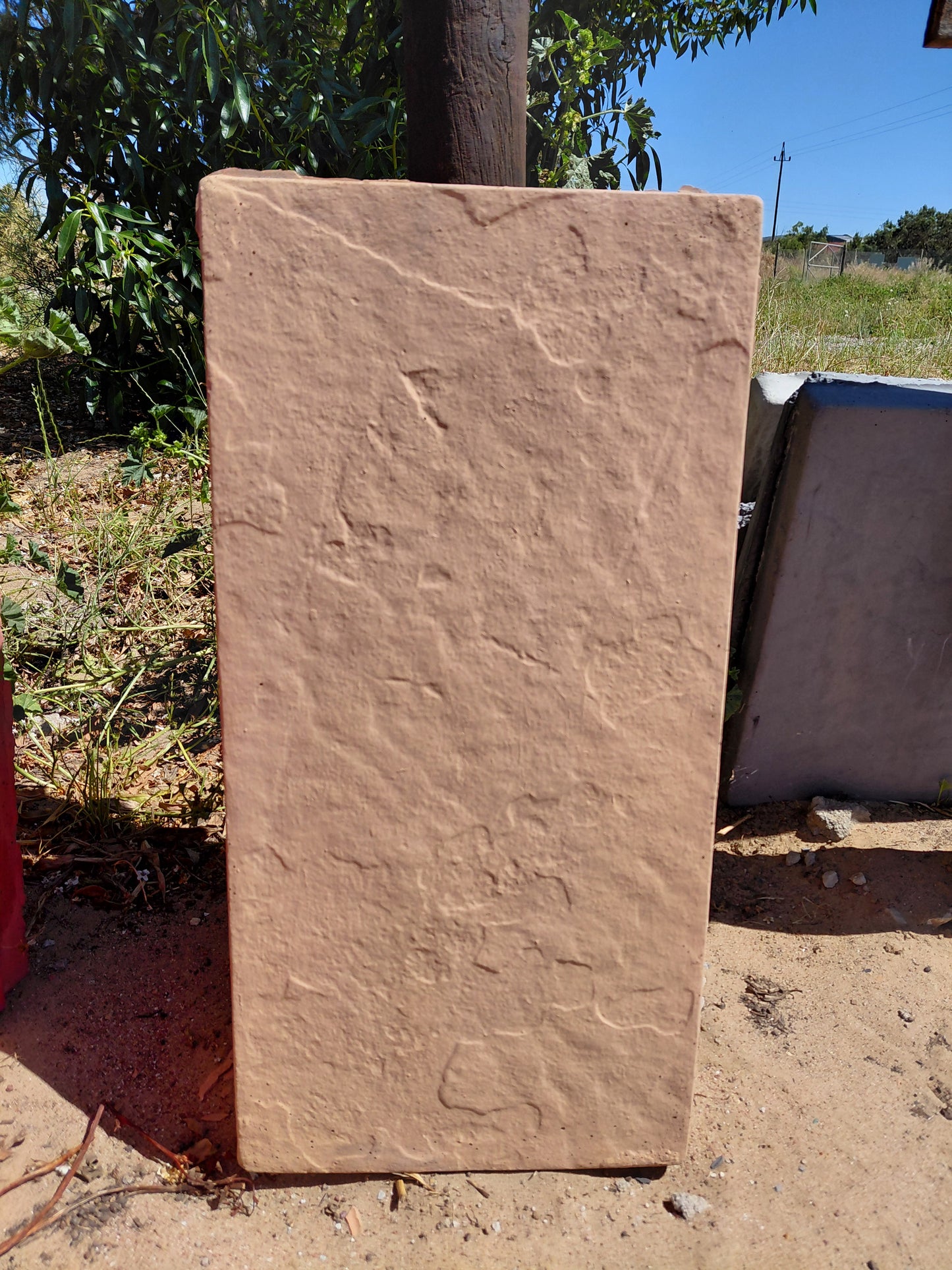 Textured Concrete Stepping Stone – 300 x 600mm