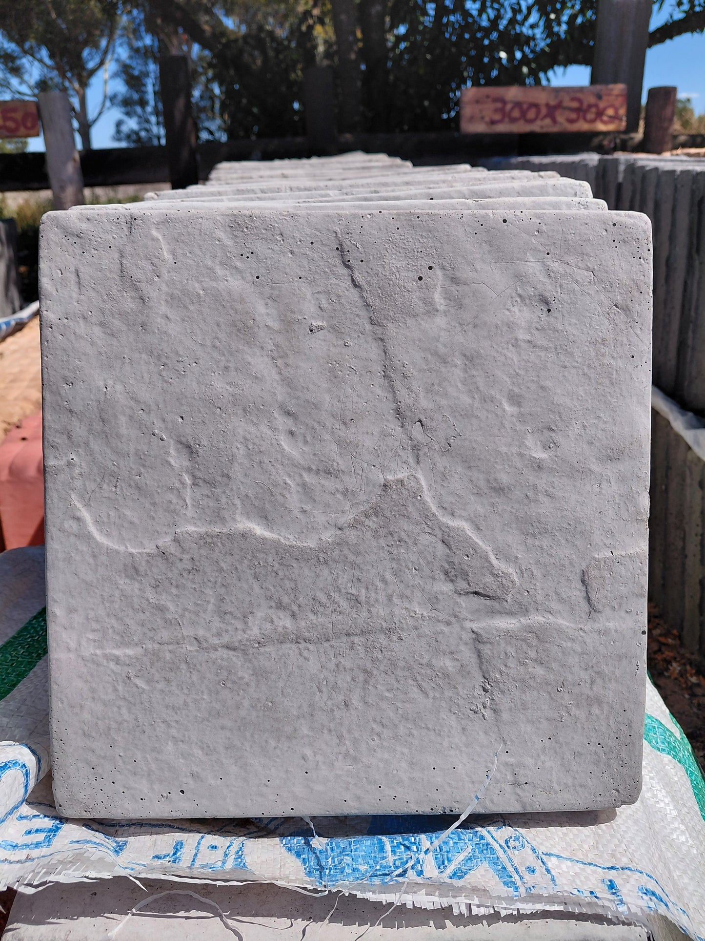 Textured Concrete Stepping Stone – 300 x 300mm